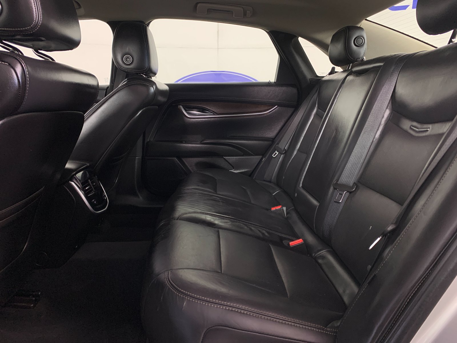 Used 2018 Cadillac XTS Luxury FWD image 32