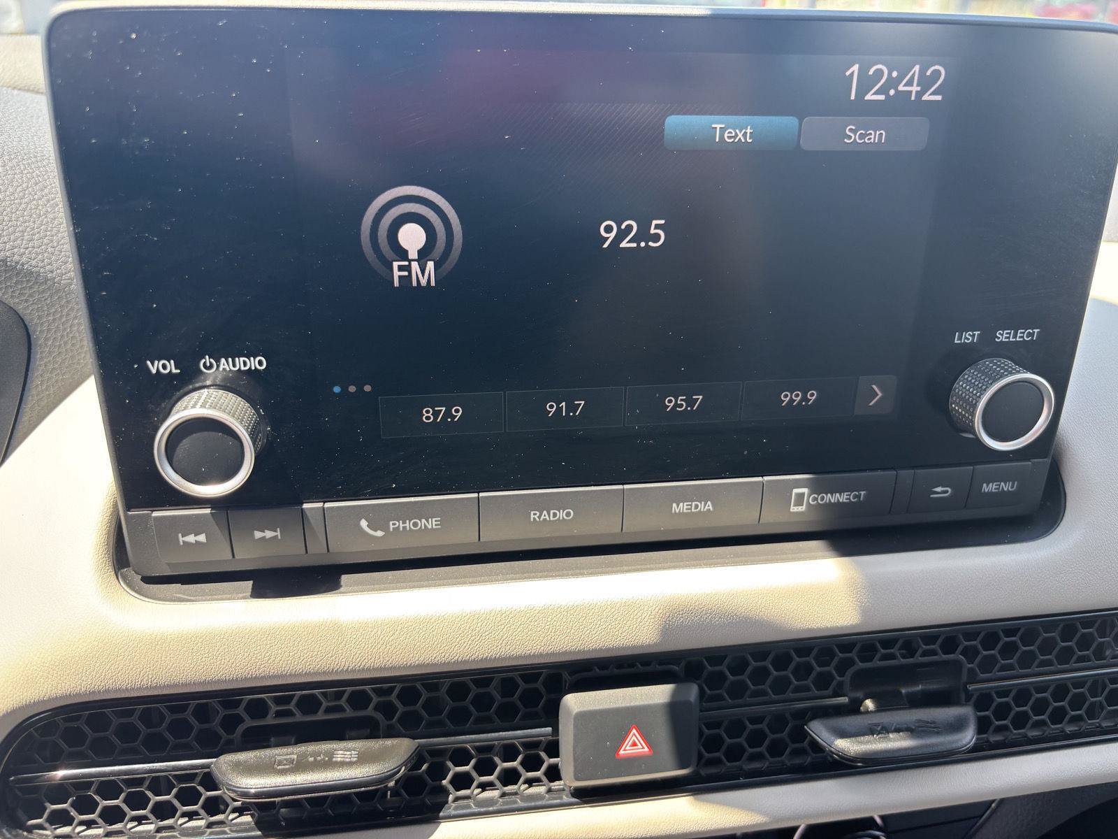 Used 2024 Honda HR-V LX image 23