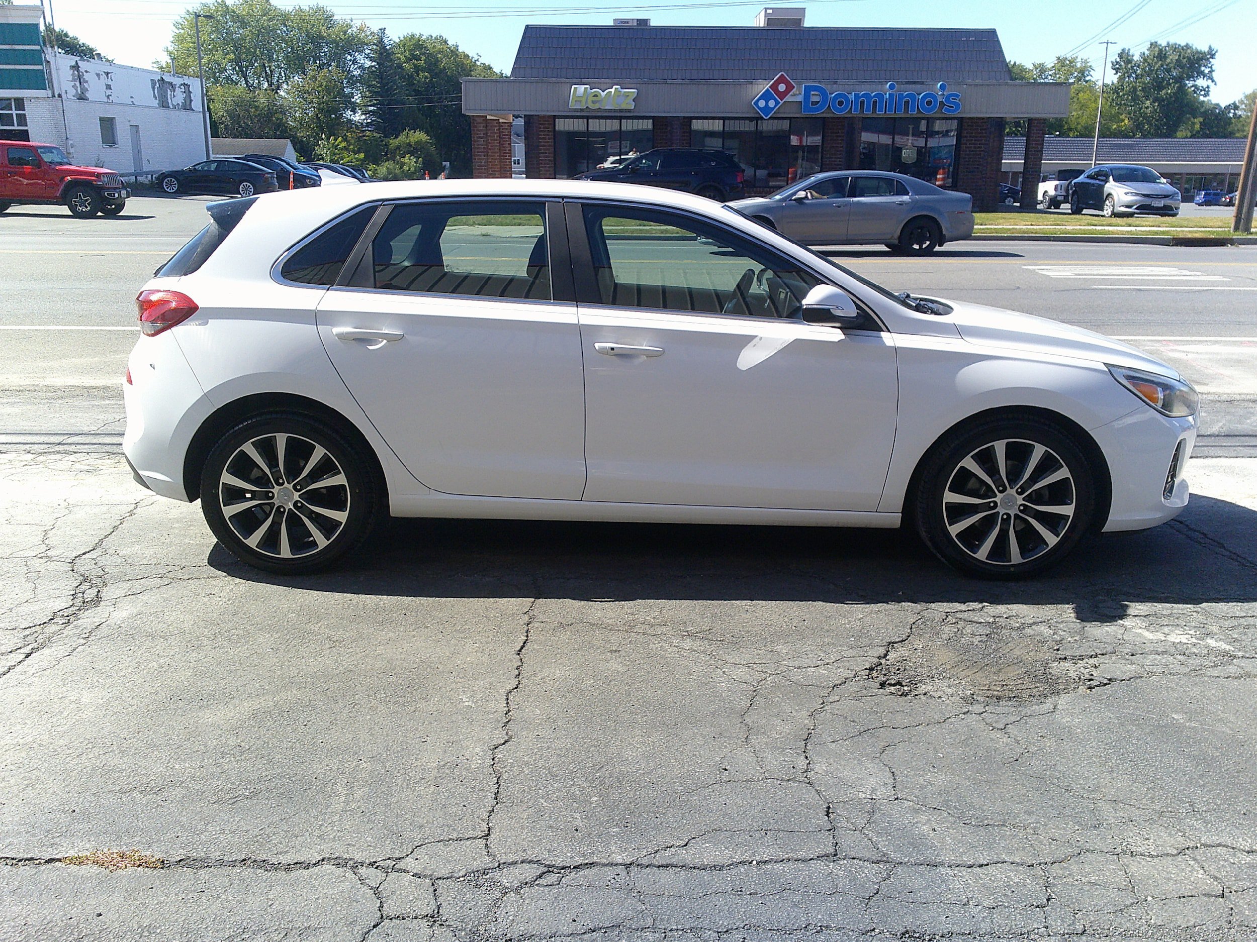 Used 2018 Hyundai Elantra GT w/ Style Package 02 FWD image 6
