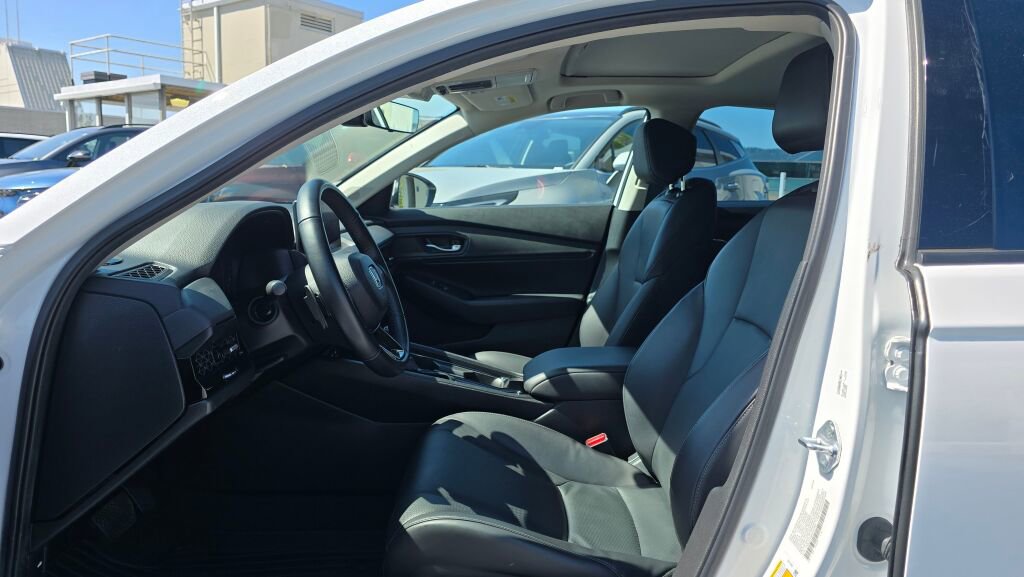 Used 2025 Honda Accord EX-L image 21