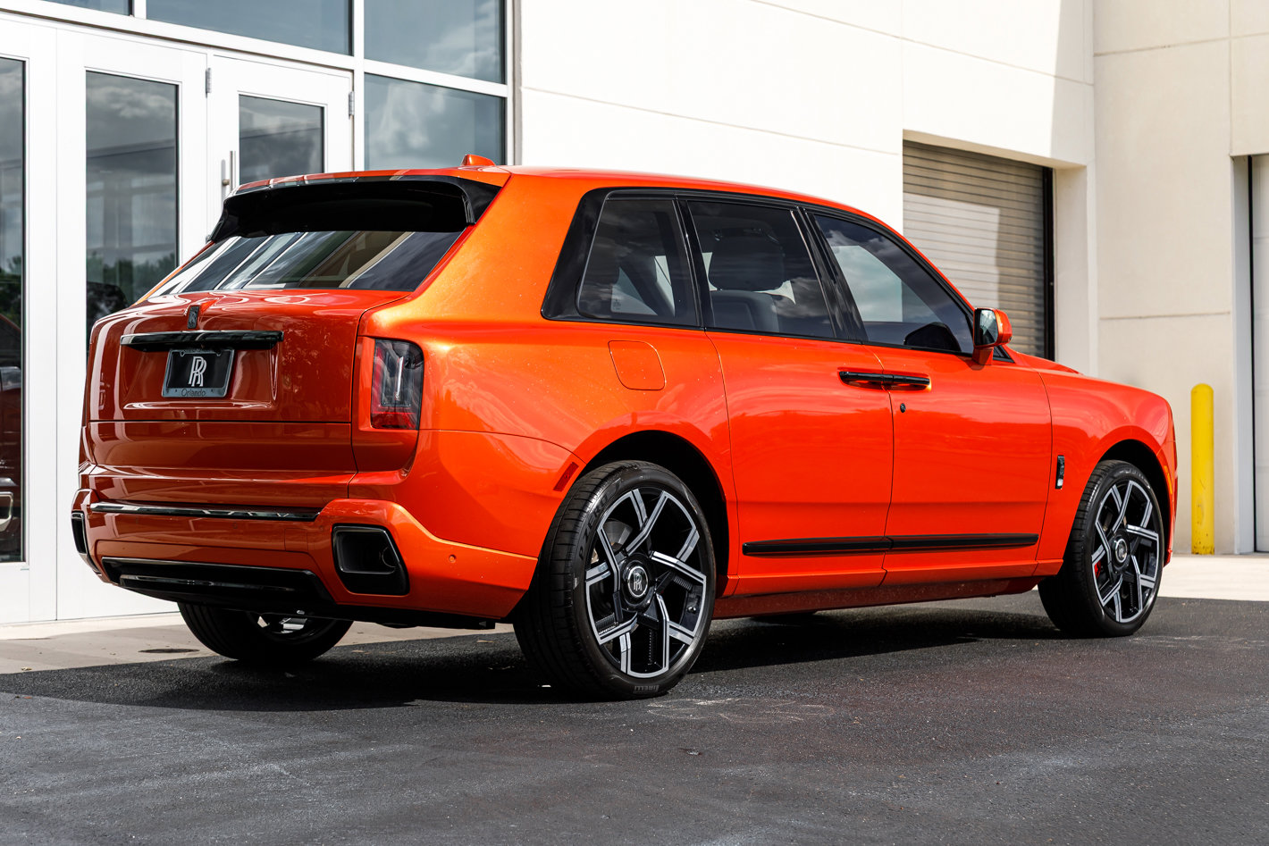 Certified 2026 Rolls-Royce Cullinan Black Badge AWD/4WD image 47