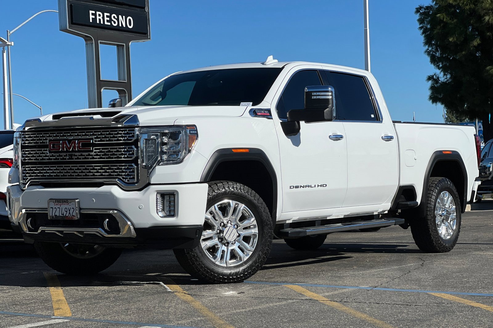 Used 2020 GMC Sierra 3500 Denali w/ Denali Ultimate Package image 8