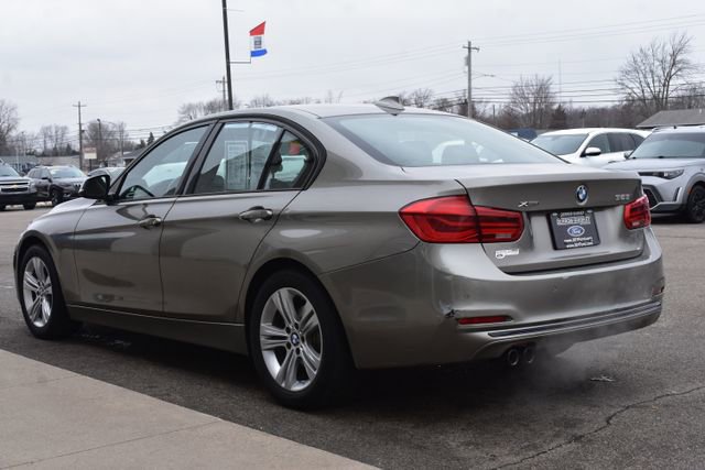 Used 2016 BMW 328i xDrive Sedan w/ Technology Package image 10