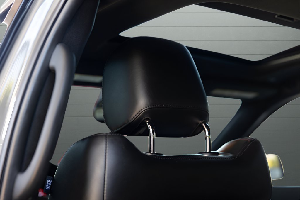 Used 2022 Dodge Durango R/T w/ Blacktop Package AWD/4WD image 47