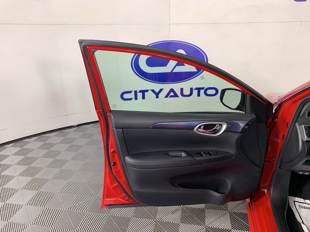 Used 2019 Nissan Sentra SR image 14