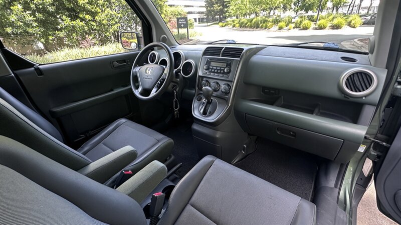 Used 2004 Honda Element EX image 15