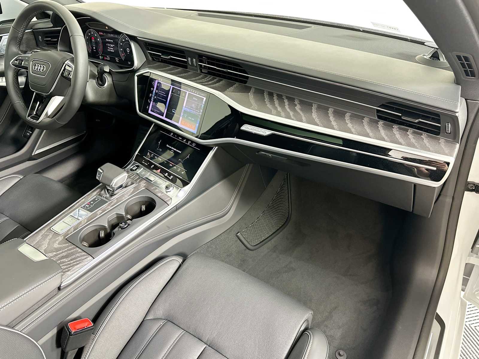 New 2025 Audi A7 3.0T Prestige image 28