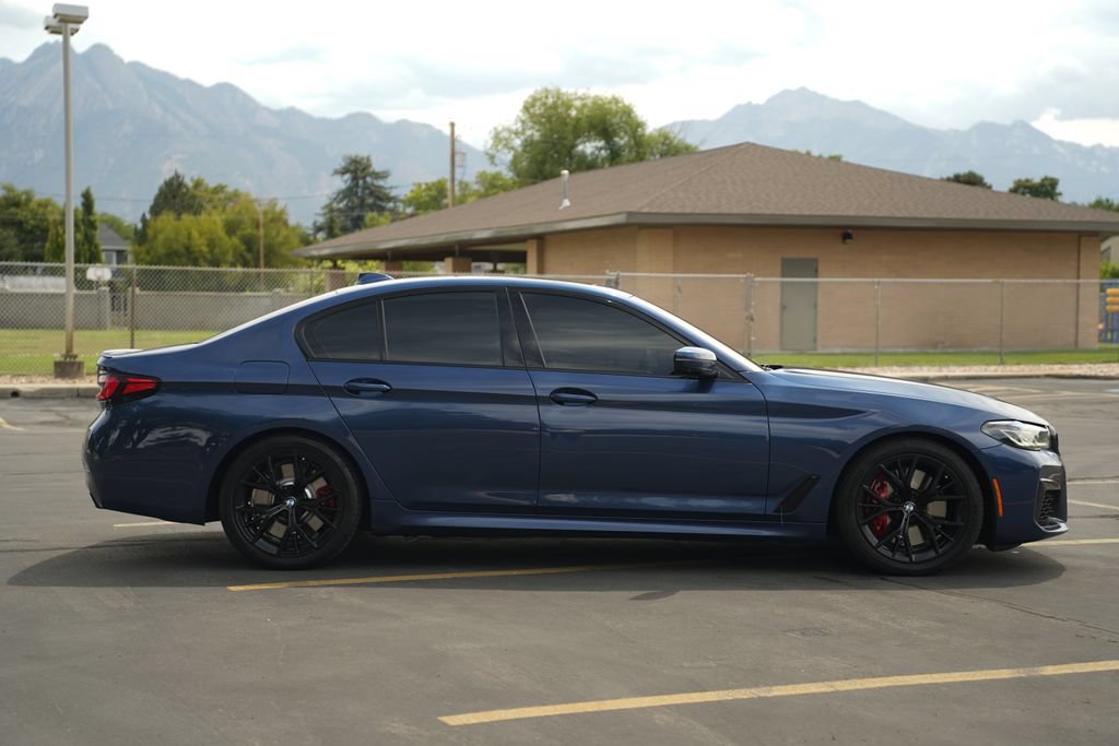 Used 2022 BMW M550i xDrive w/ Dynamic Handling Package AWD/4WD image 6