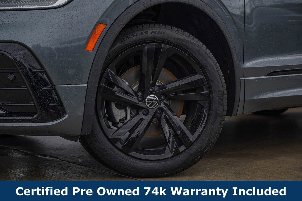 Used 2024 Volkswagen Tiguan SE R-Line FWD image 2