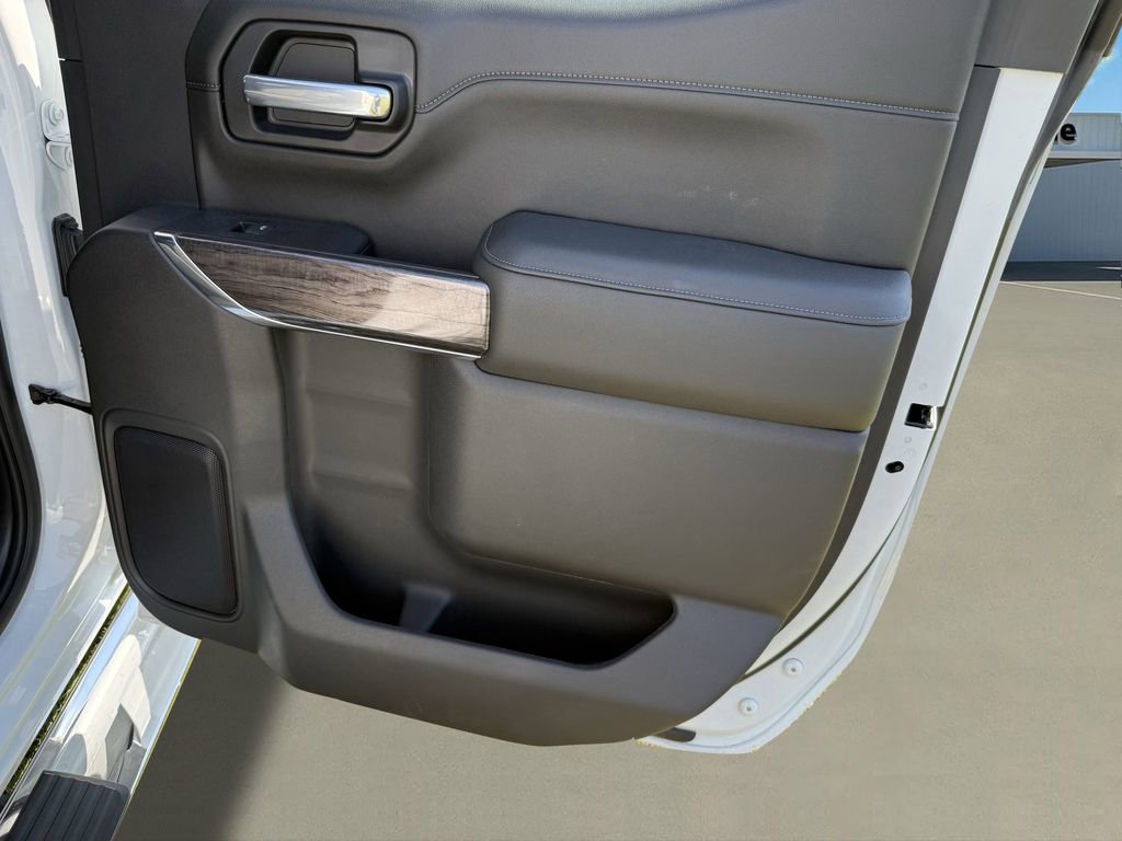 Used 2021 Chevrolet Silverado 1500 LTZ w/ Technology Package image 22