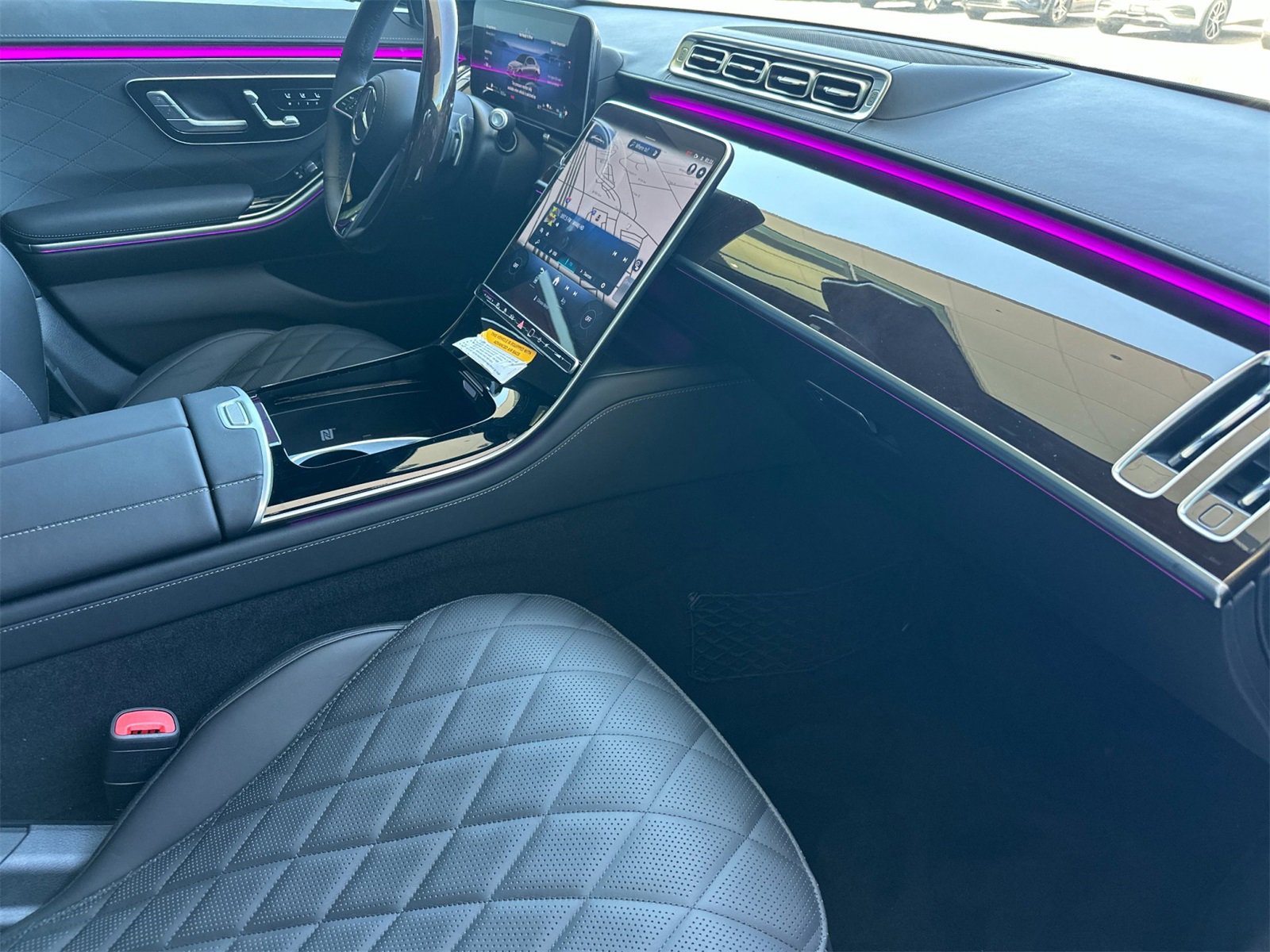 New 2024 Mercedes-Benz S 580e 4MATIC Sedan image 16