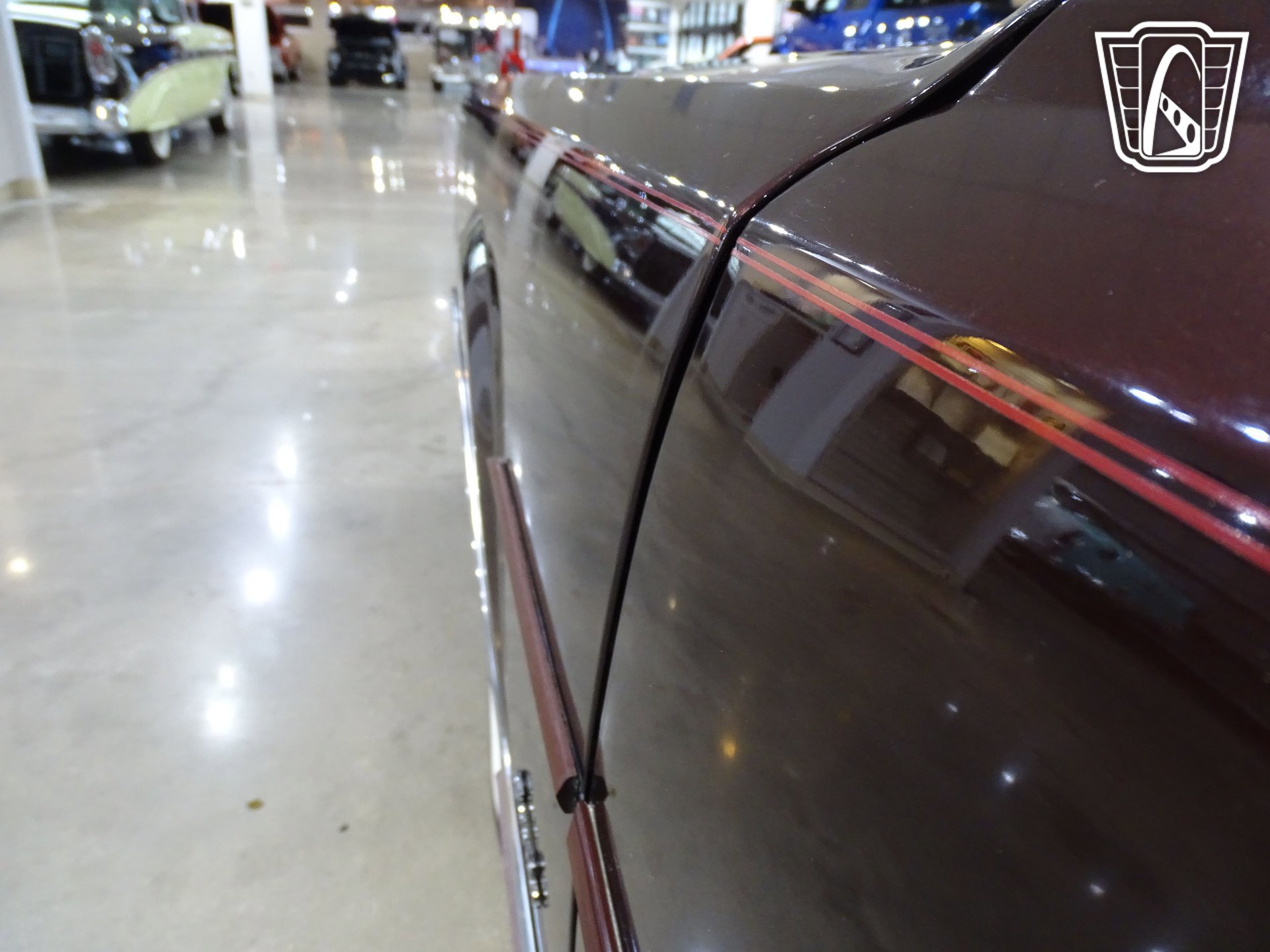 Used 1988 Lincoln Town Car RWD image 40