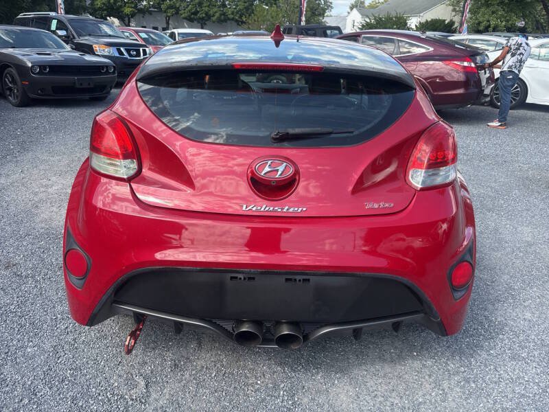 Used 2016 Hyundai Veloster Turbo FWD image 5