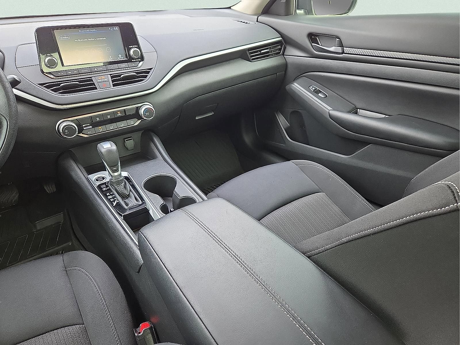 Used 2024 Nissan Altima 2.5 S image 11