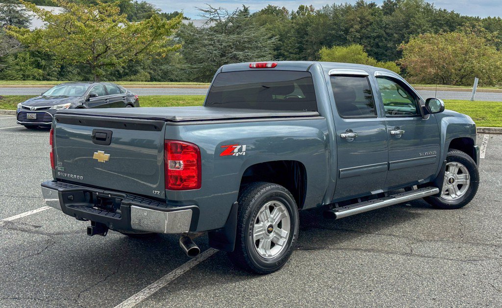 Used 2011 Chevrolet Silverado 1500 LTZ w/ LTZ Plus Package AWD/4WD image 17