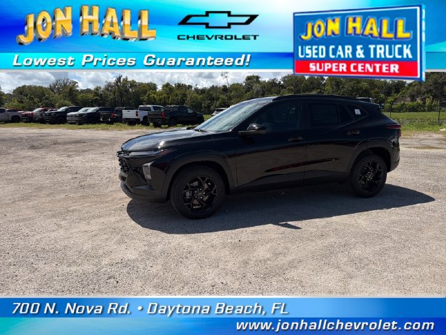Used 2026 Chevrolet Trax LT w/ Midnight Edition FWD image 2