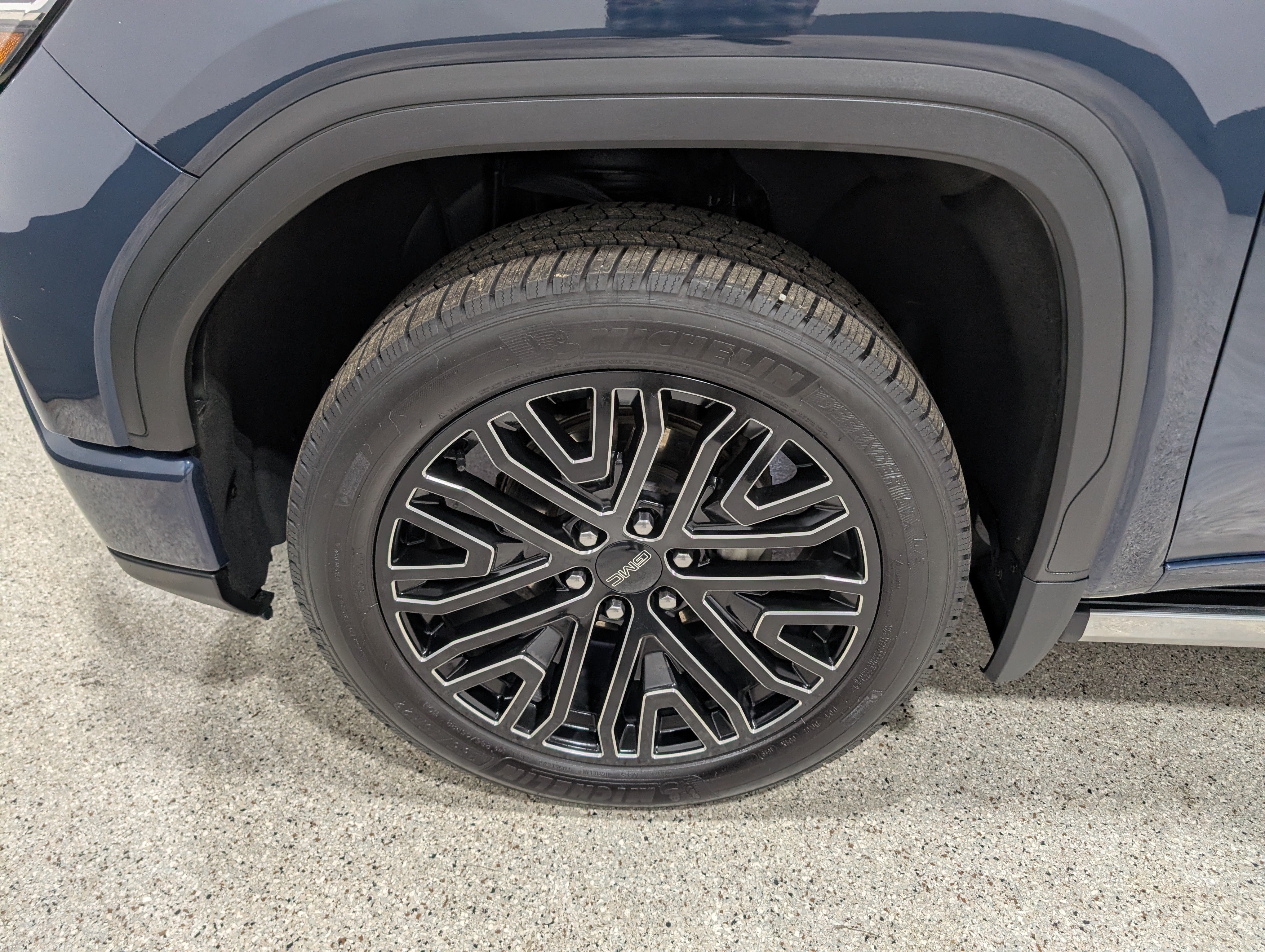 Used 2022 GMC Sierra 1500 Denali Ultimate AWD/4WD image 12