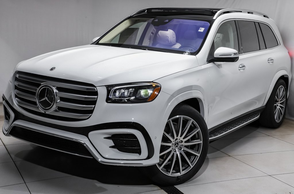 New 2026 Mercedes-Benz GLS 580 4MATIC image 1
