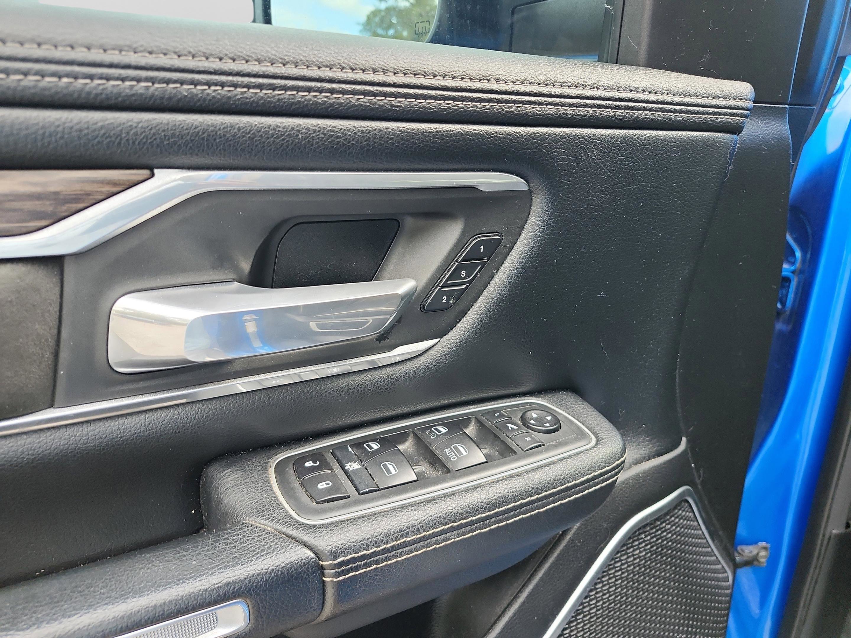 Used 2020 RAM 1500 Laramie image 27