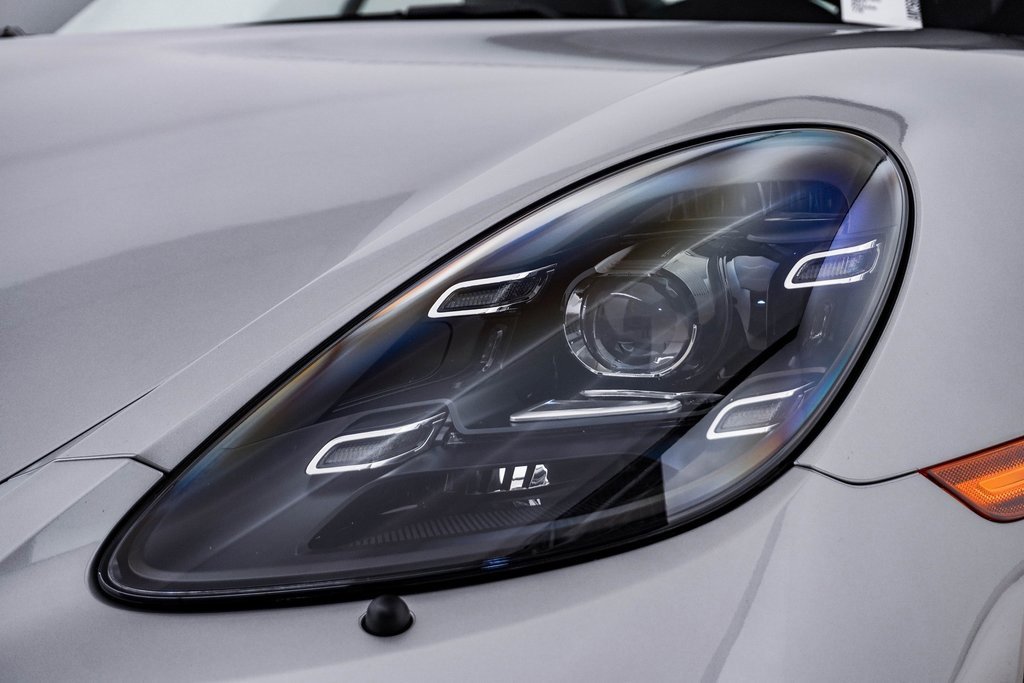 Used 2021 Porsche 718 Cayman GT4 image 7