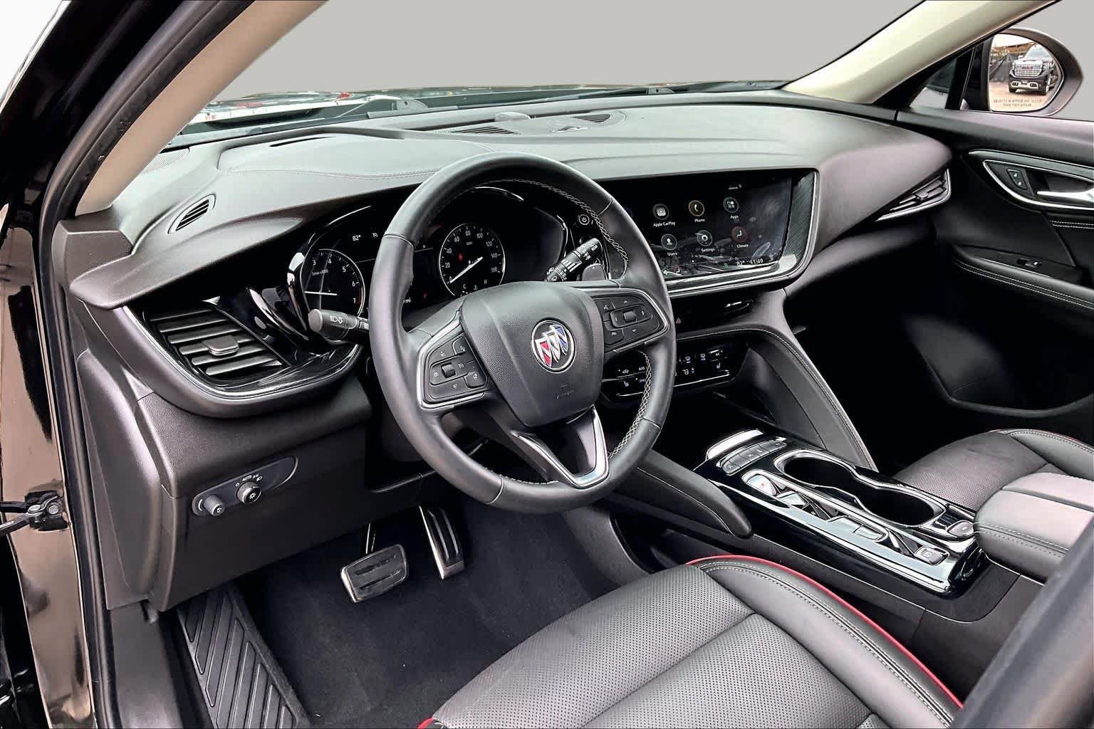 Used 2022 Buick Envision Essence w/ Sport Touring Package FWD image 18
