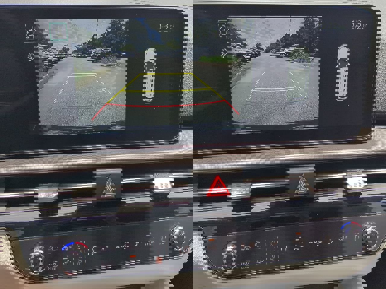 New 2026 Kia Sportage EX image 17