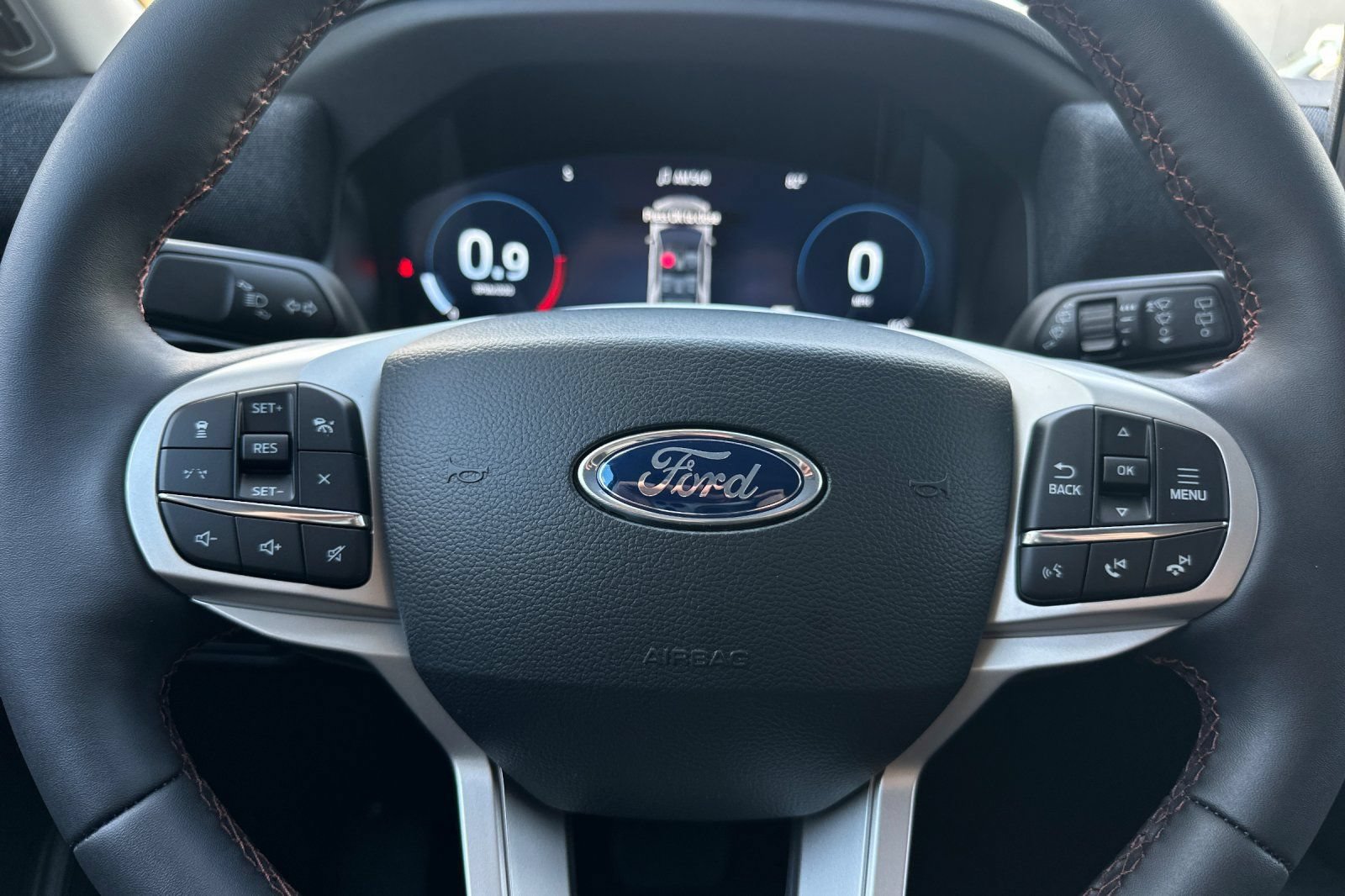 New 2026 Ford Explorer Active w/ Active Comfort Package RWD image 24