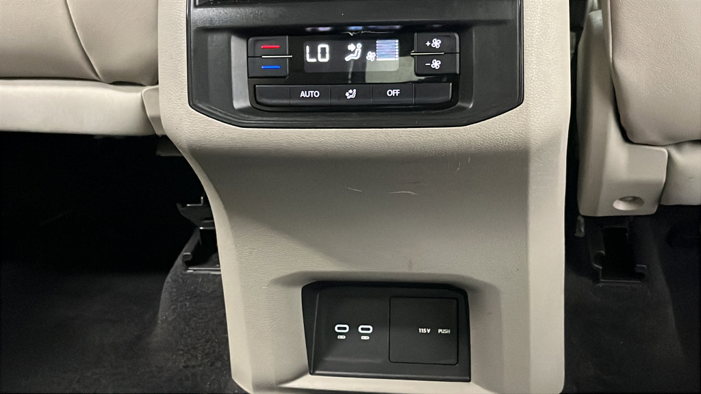 Used 2022 Volkswagen Atlas SE AWD/4WD image 28