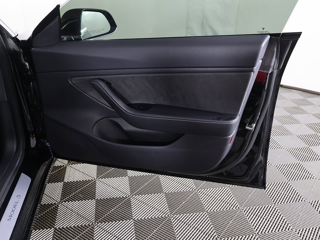 Used 2018 Tesla Model 3 Long Range image 24