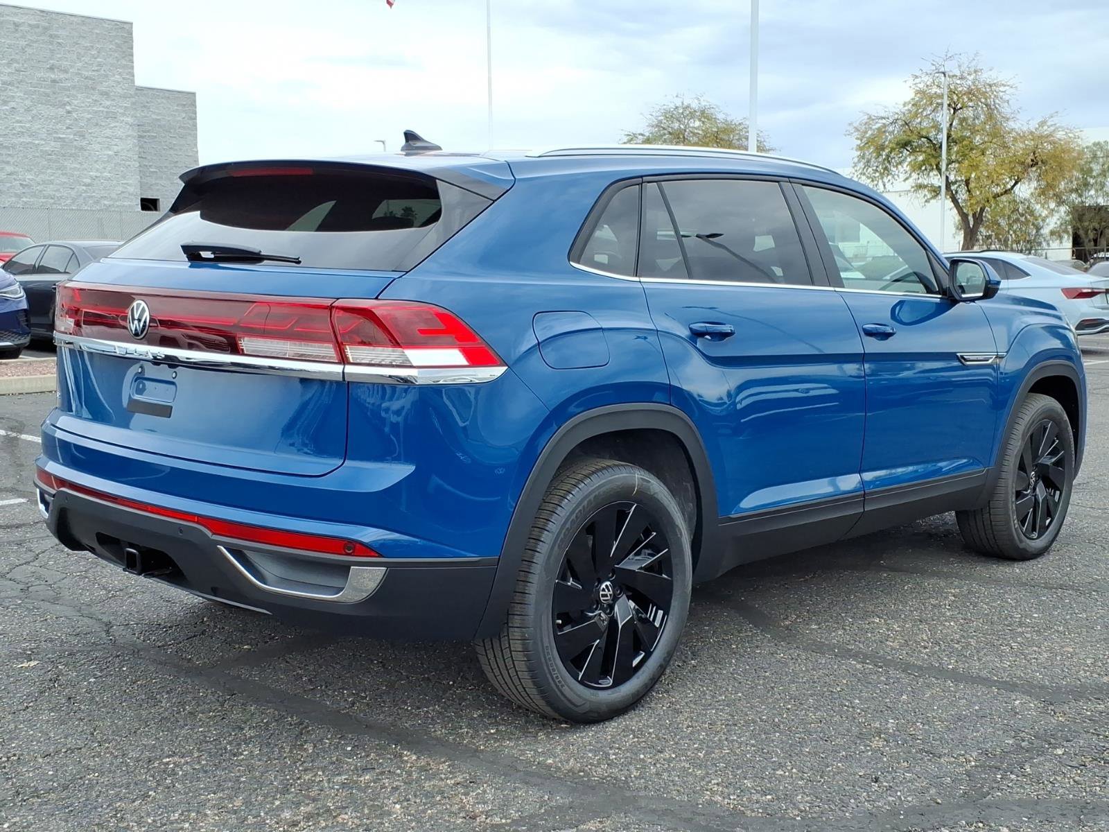 New 2026 Volkswagen Atlas Cross Sport SE image 7