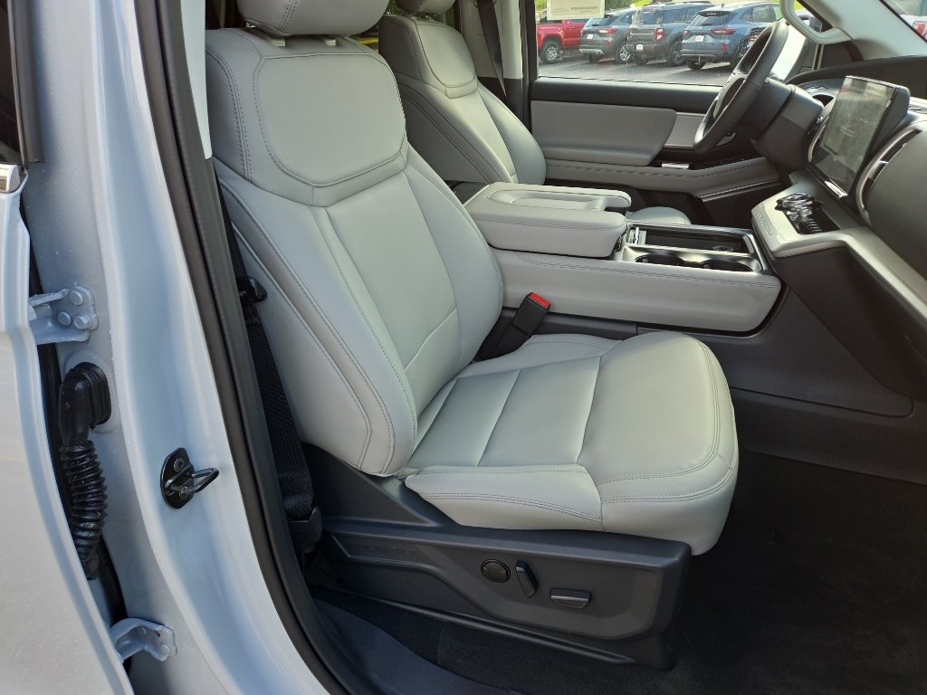 New 2026 Ford Expedition Active RWD image 11