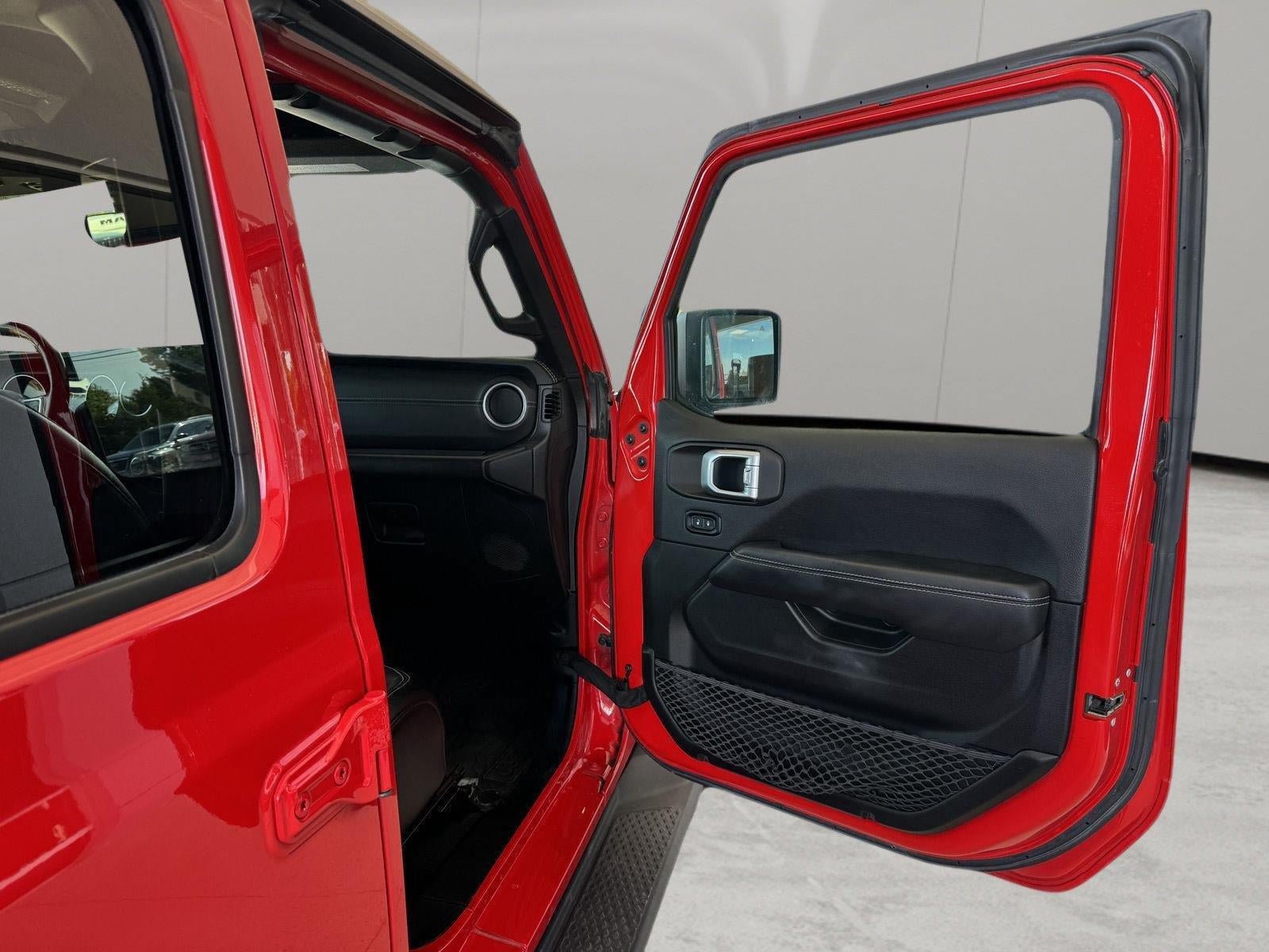 Used 2020 Jeep Gladiator Overland AWD/4WD image 29