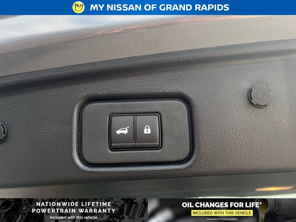 New 2026 Nissan Pathfinder Platinum AWD/4WD image 25