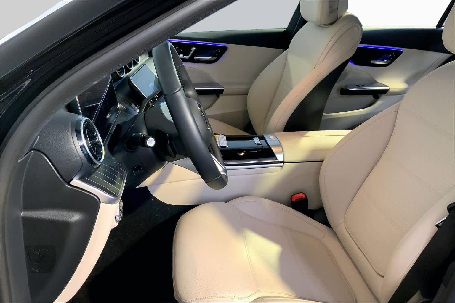 Used 2023 Mercedes-Benz C 300 4MATIC Sedan image 9