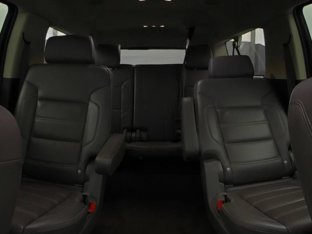 Used 2020 GMC Yukon XL Denali w/ Enhanced Security Package RWD image 10