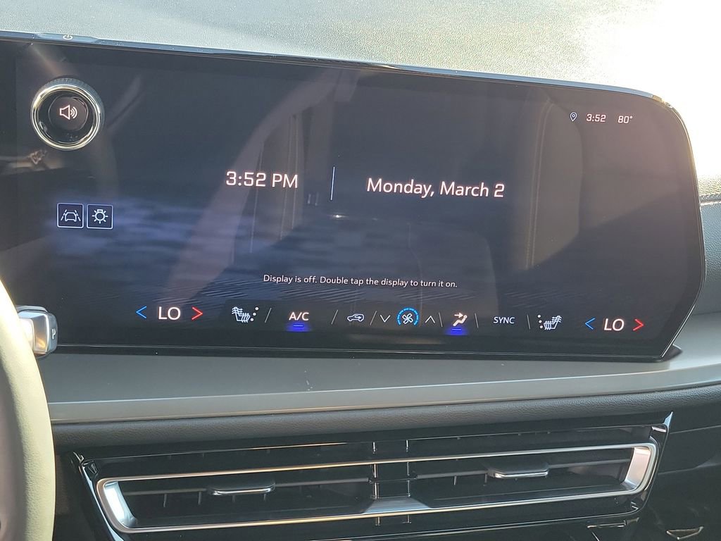 Used 2024 Chevrolet Traverse LS w/ Midnight/Sport Edition image 10