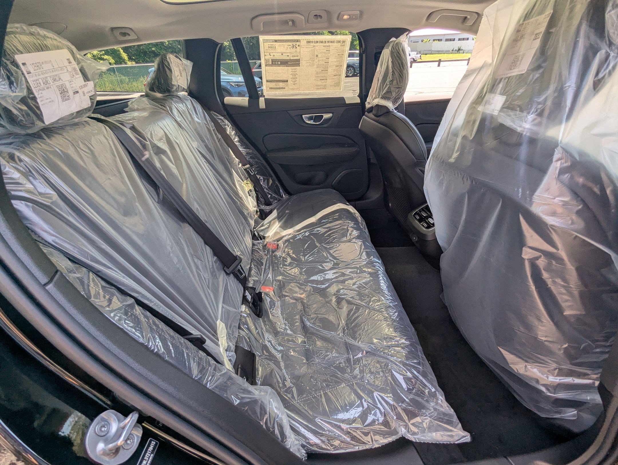 New 2026 Volvo V60 B5 Cross Country Ultra w/ Protection Package Premier image 21