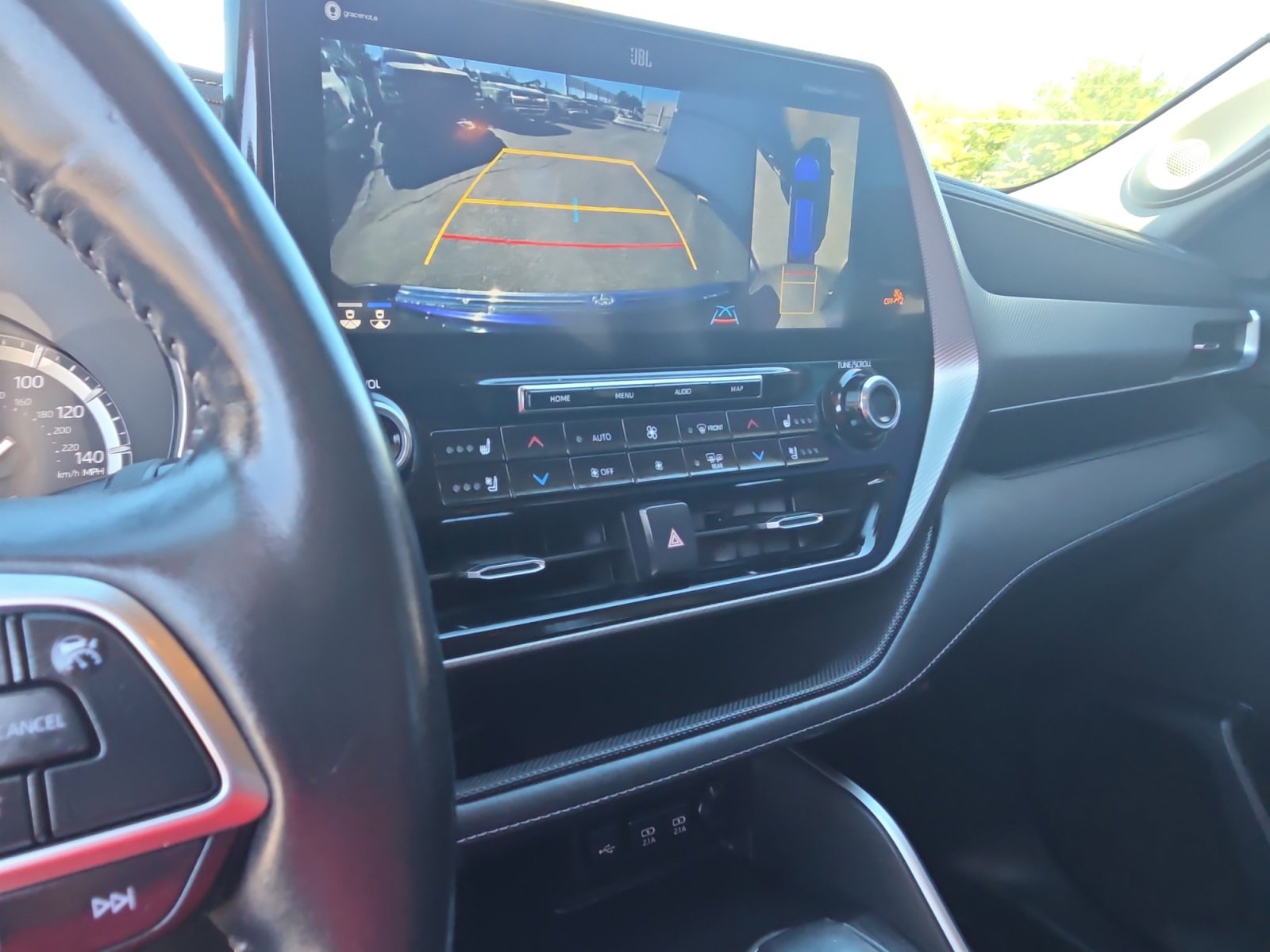 Used 2020 Toyota Highlander Platinum image 21