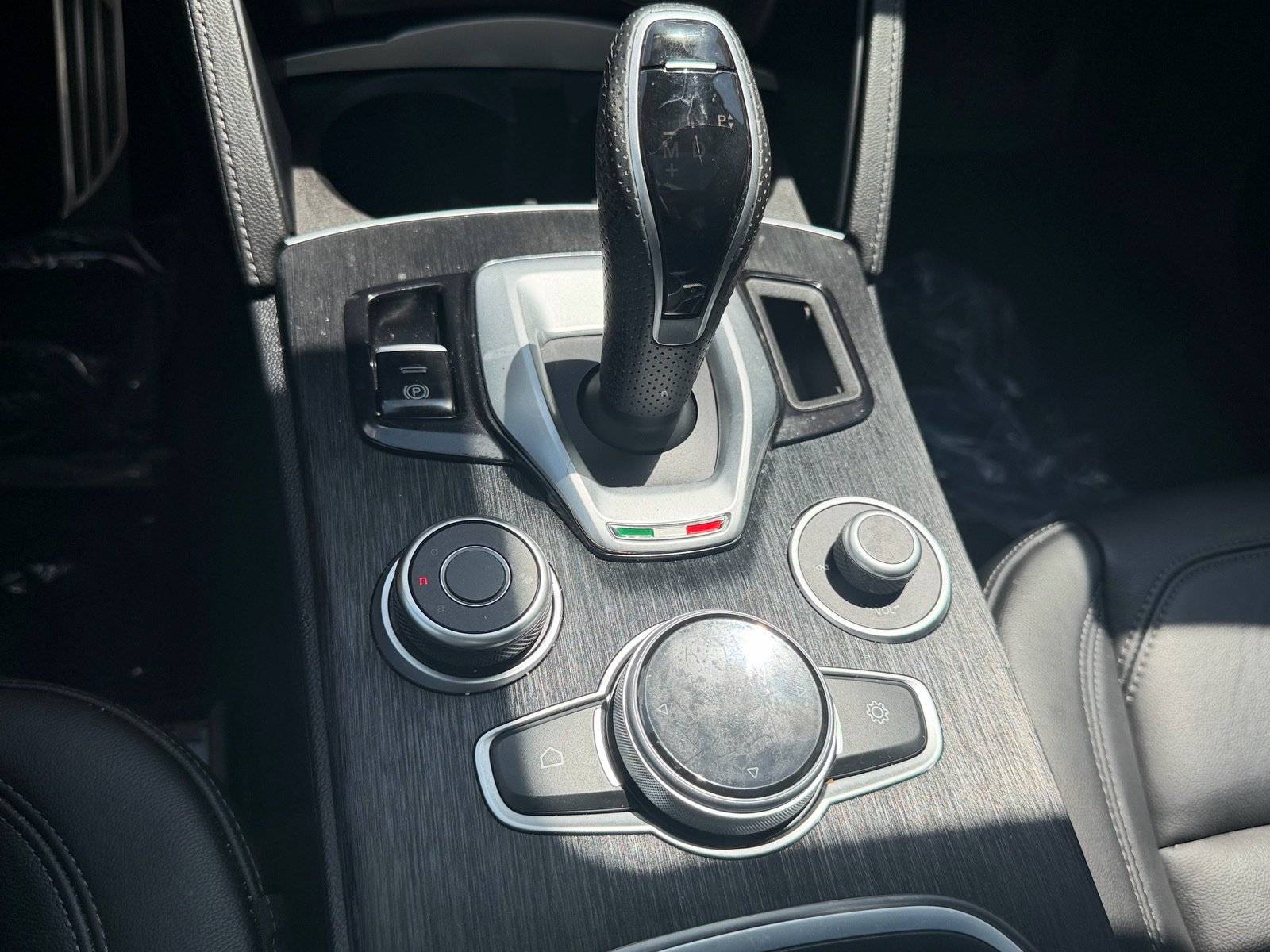 Used 2023 Alfa Romeo Stelvio Sprint RWD image 26