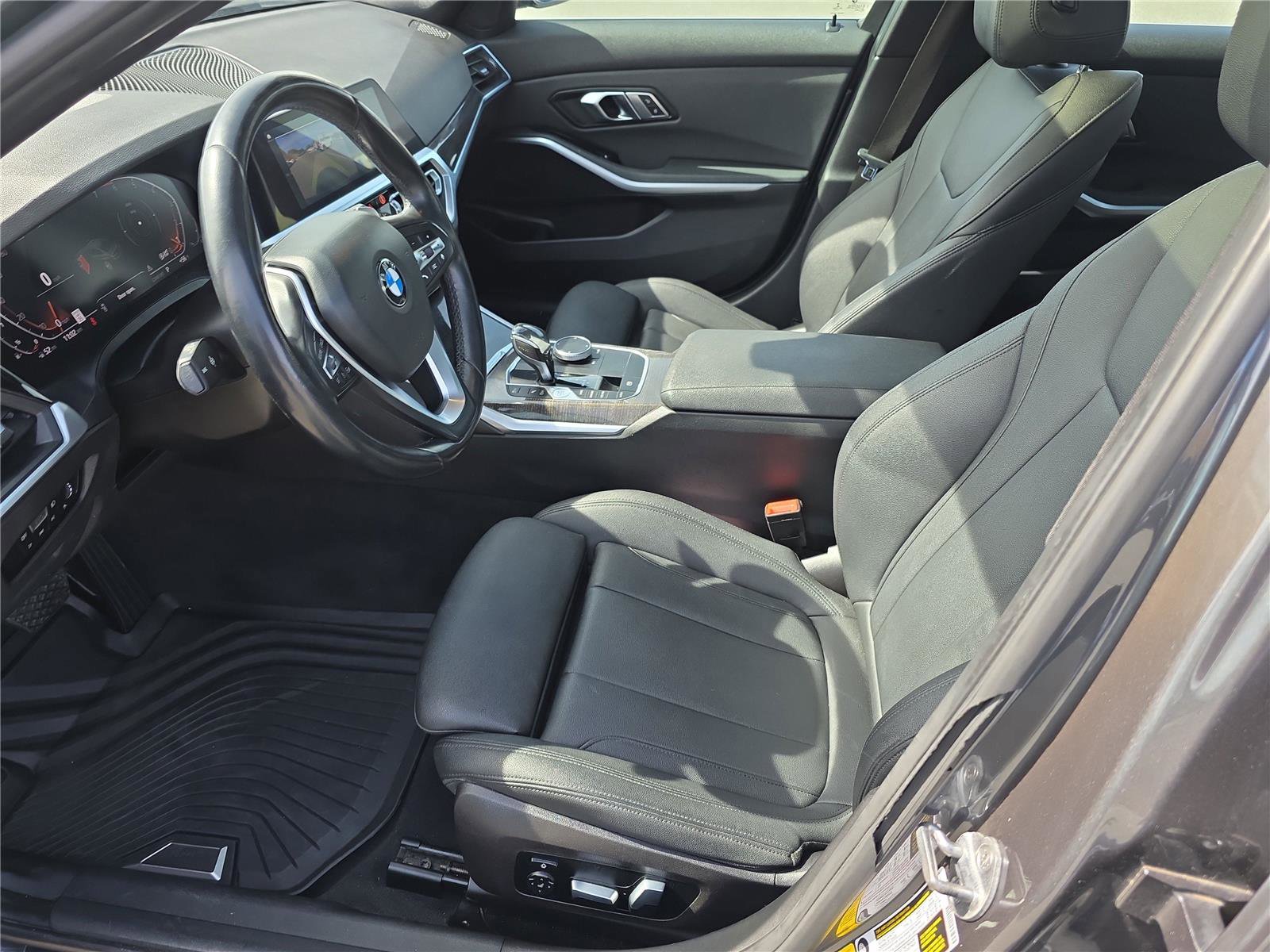 Used 2020 BMW 330i Sedan w/ Convenience Package image 11