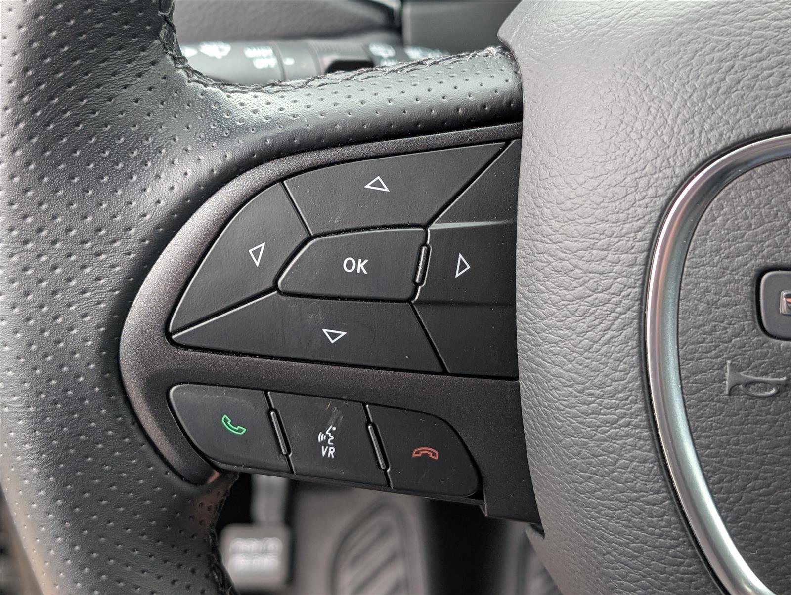Used 2025 Dodge Durango AWD w/ Technology Group image 20