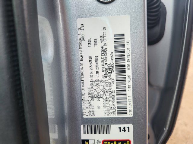 Used 2024 Toyota Tacoma Limited w/ Limited Package (LT) AWD/4WD image 28