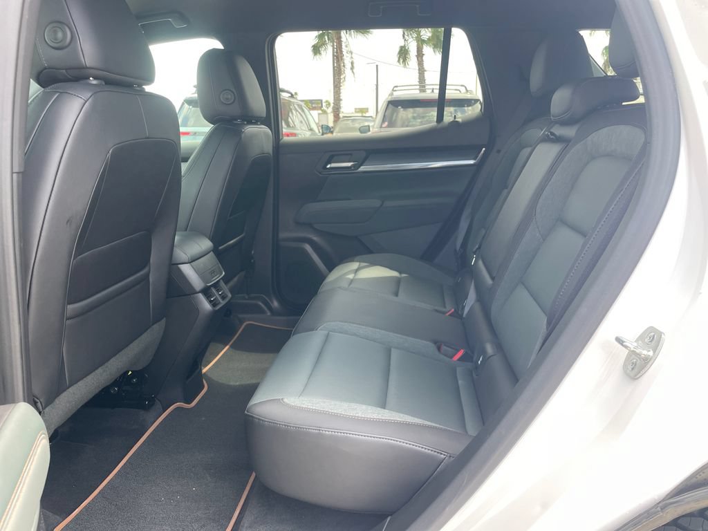 Used 2026 GMC Terrain AT4 AWD/4WD image 24