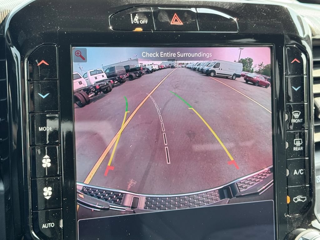 New 2026 RAM 1500 4x4 Crew Cab image 29