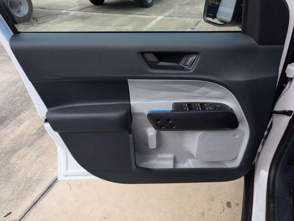 New 2025 Ford Maverick XLT w/ XLT Luxury Package image 27