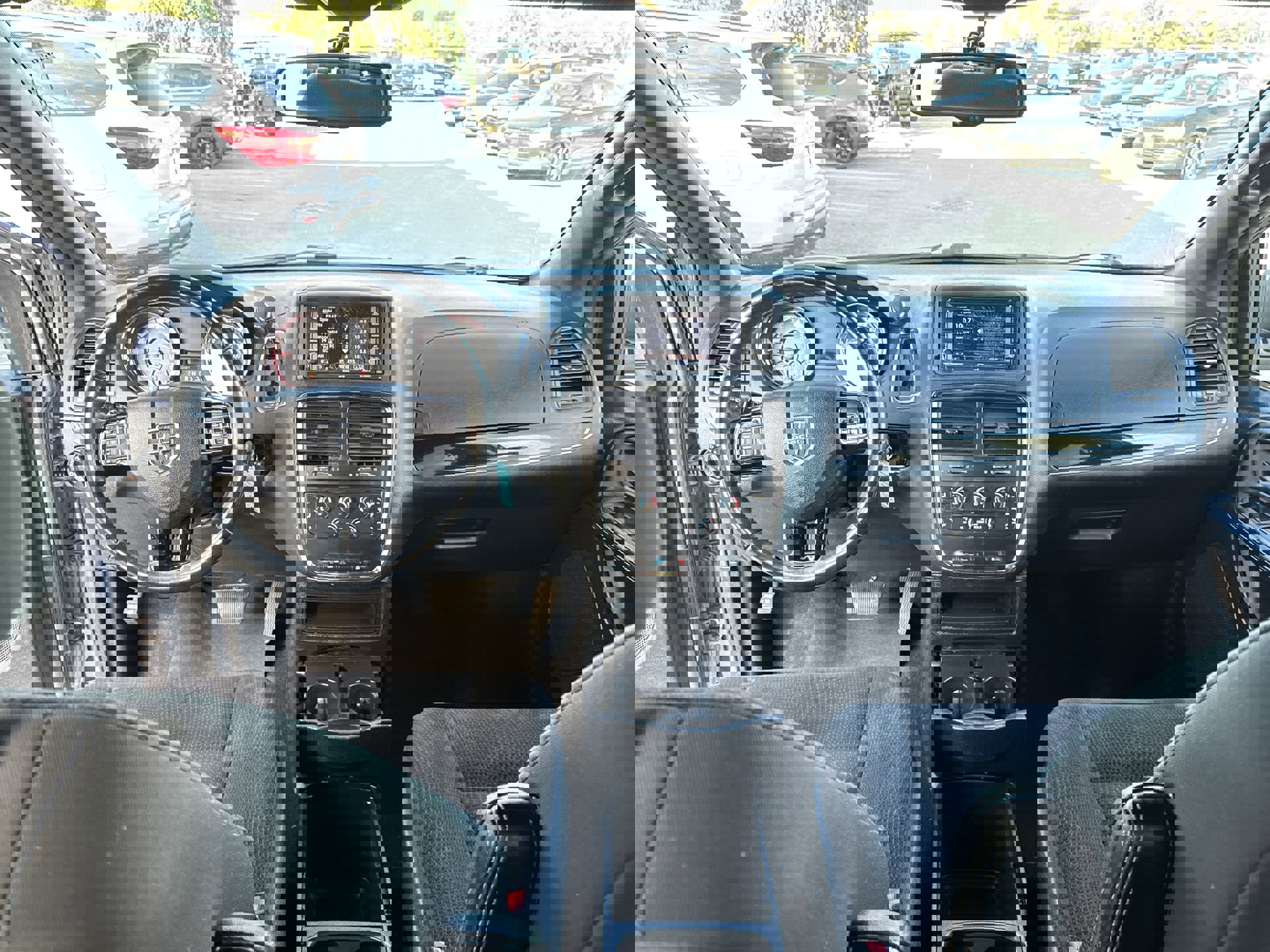 Used 2018 Dodge Grand Caravan SE image 19