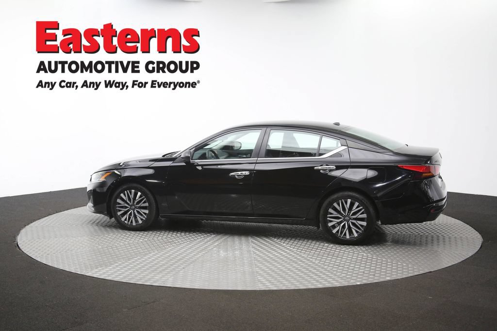 Used 2024 Nissan Altima 2.5 SV FWD image 61