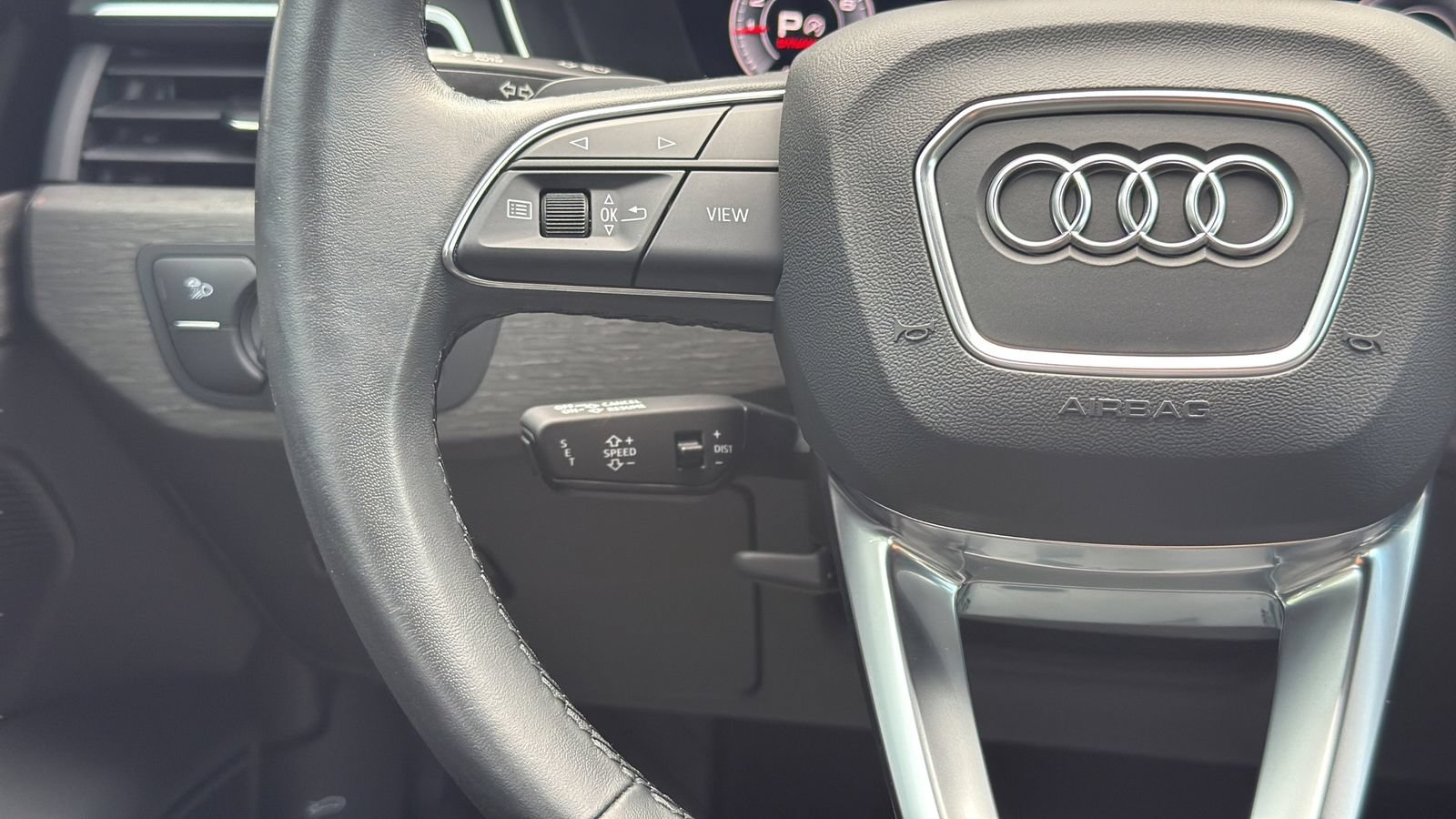 Used 2023 Audi A4 2.0T allroad Premium Plus AWD/4WD image 16