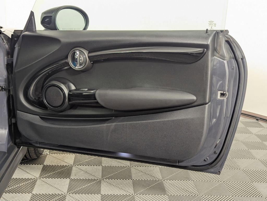 Used 2020 MINI Cooper S image 46