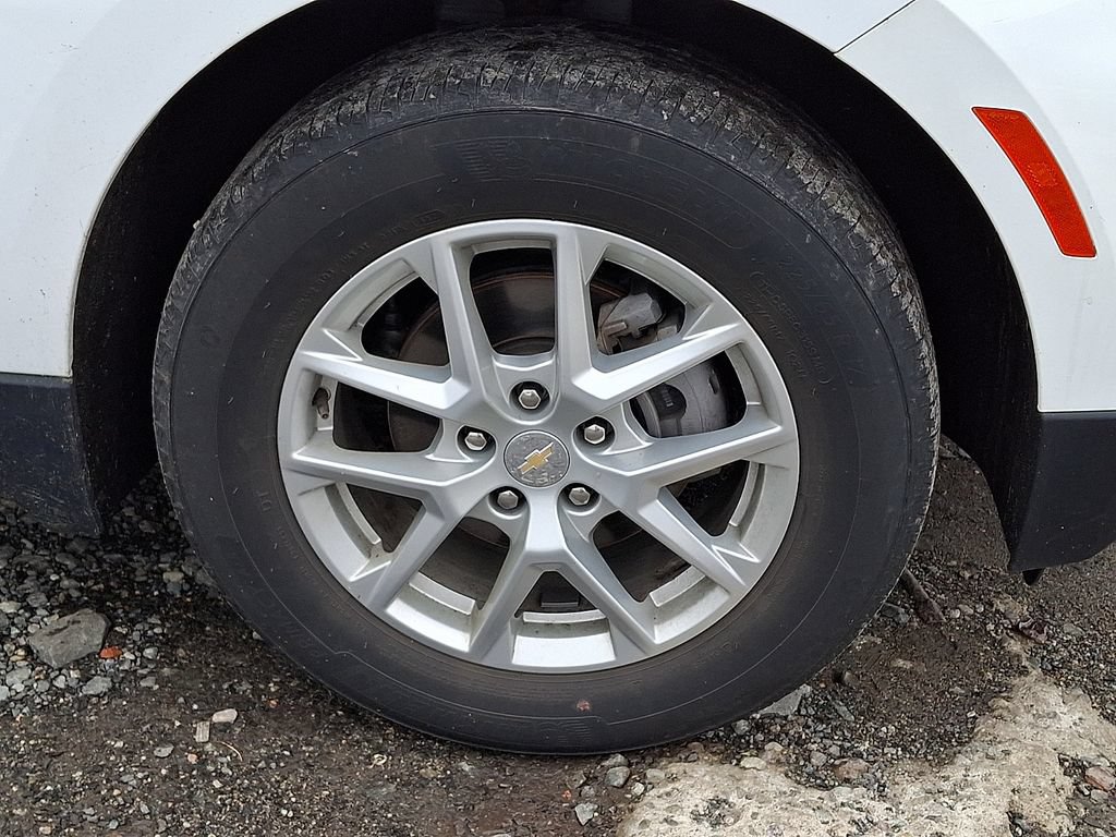 Used 2023 Chevrolet Equinox LS w/ LS Convenience Package FWD image 33